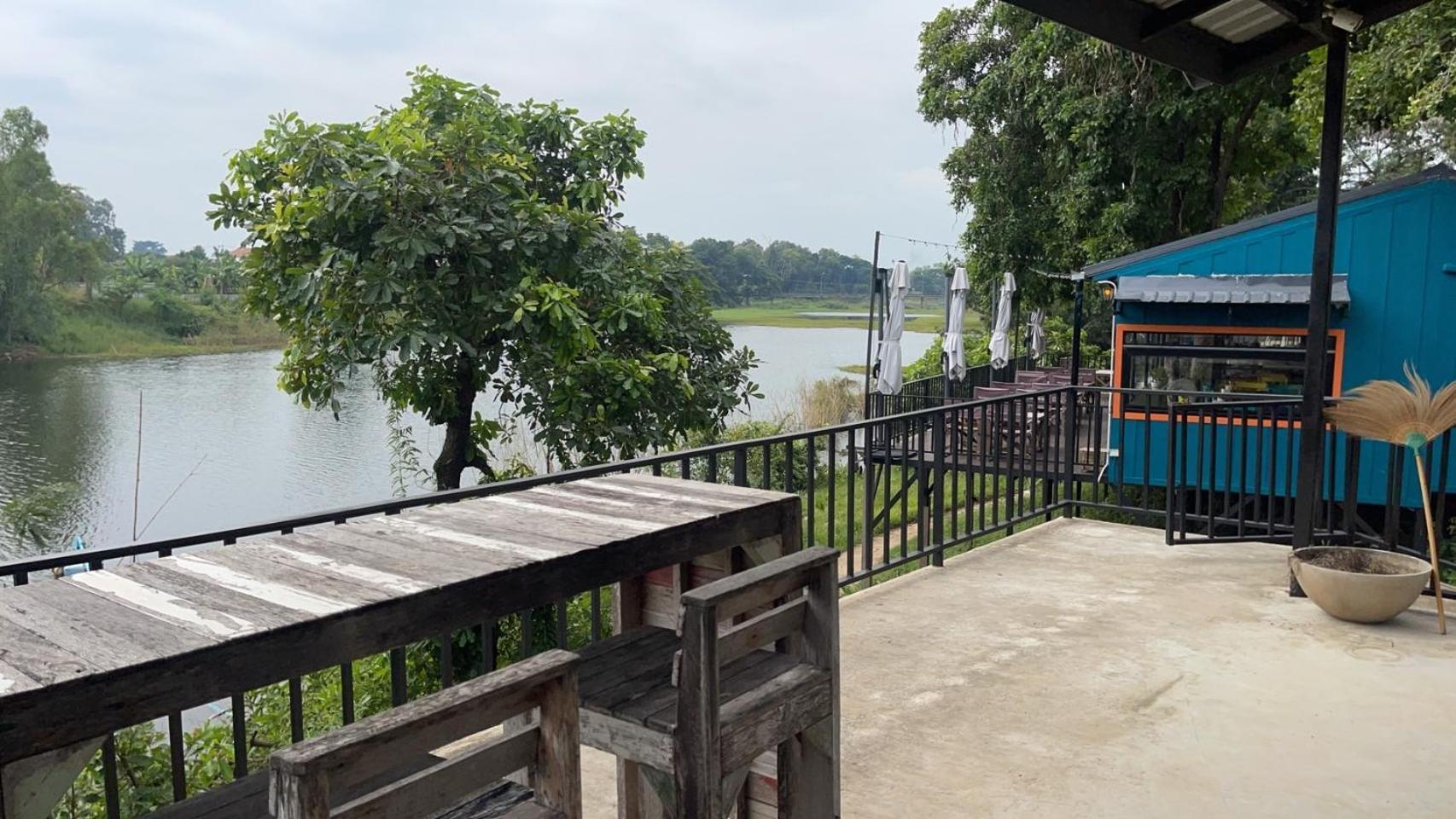 Morocco Blue Cafe By Chilong River Farm Resort Muang Kosum Exterior foto